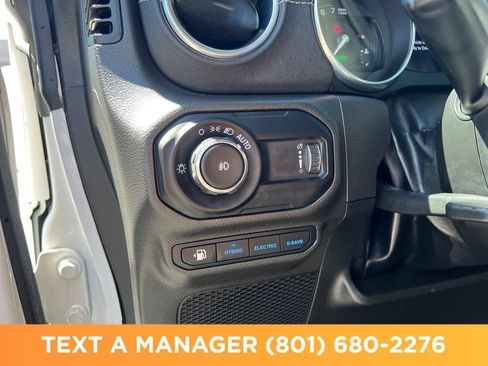 Used 2023 Jeep Wrangler Unlimited Sahara w/ Cold Weather Group AWD/4WD image 30
