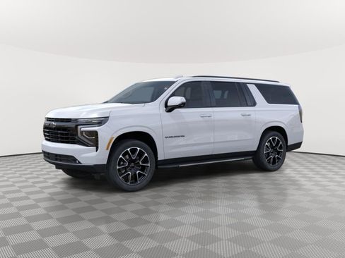 New 2026 Chevrolet Suburban RST w/ Comfort Package AWD/4WD image 2