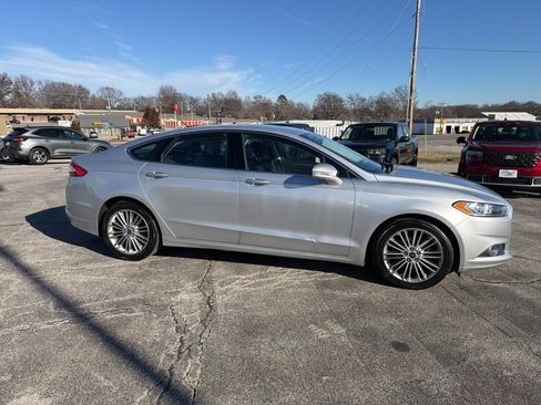 Used 2014 Ford Fusion SE w/ Equipment Group 202A image 3