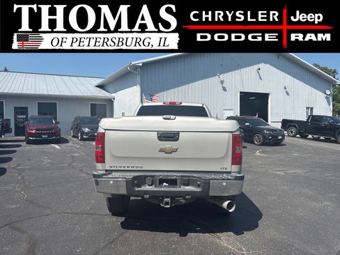 Used 2009 Chevrolet Silverado 2500 LTZ w/ Safety Package AWD/4WD image 6