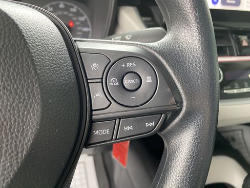 Used 2024 Toyota Corolla LE image 18