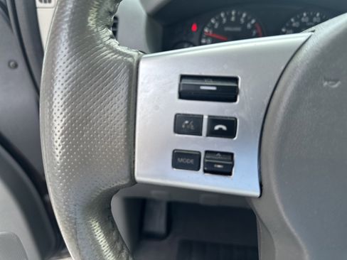 Used 2017 Nissan Frontier SV w/ SV Value Truck Package AWD/4WD image 12