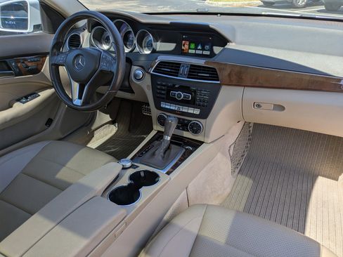 Used 2015 Mercedes-Benz C 250 Coupe image 11