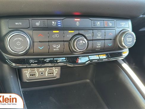 Used 2024 Dodge Durango GT image 22