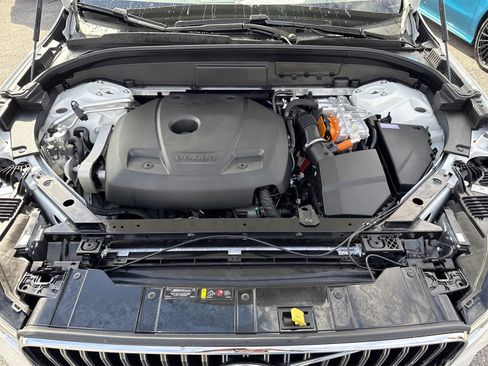 Used 2023 Volvo XC60 T8 Ultimate w/ Climate Package image 42