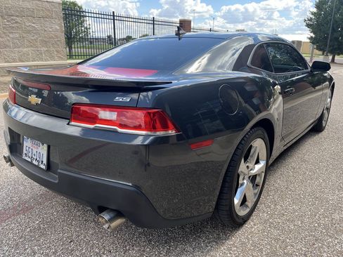 Used 2015 Chevrolet Camaro SS RWD image 9