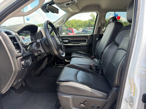 Used 2024 RAM 2500 Laramie AWD/4WD image 23