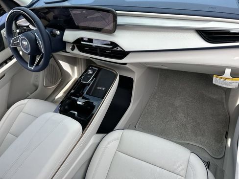 New 2026 Buick Enclave Avenir w/ Super Cruise Package FWD image 30