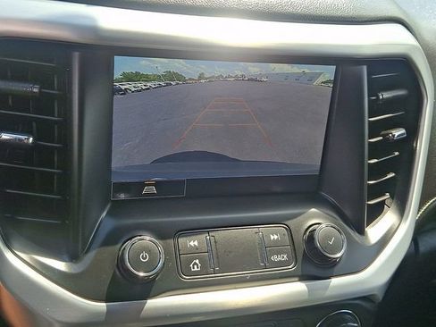 Used 2021 GMC Acadia SLT AWD/4WD image 20