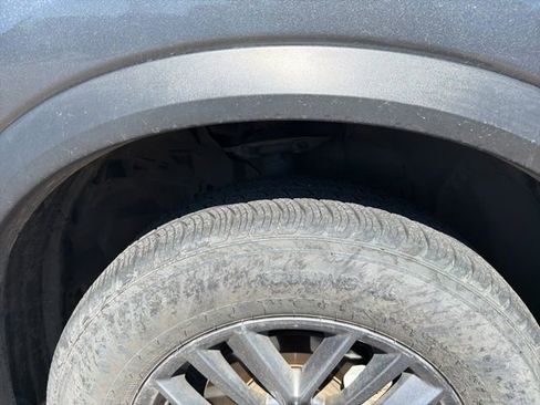 Used 2024 Nissan Rogue S image 11