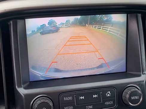 Used 2017 Chevrolet Colorado Z71 AWD/4WD image 17