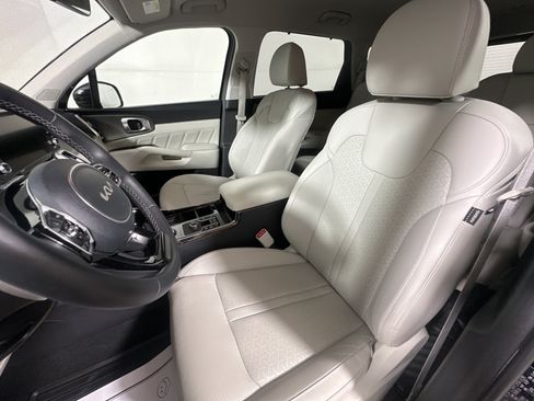 Used 2024 Kia Sorento SX Prestige AWD/4WD image 9