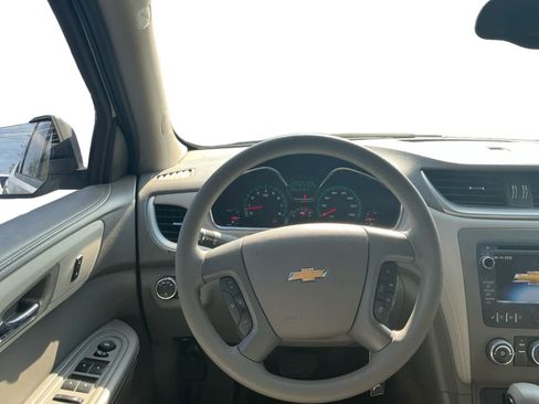 Used 2015 Chevrolet Traverse LS image 22