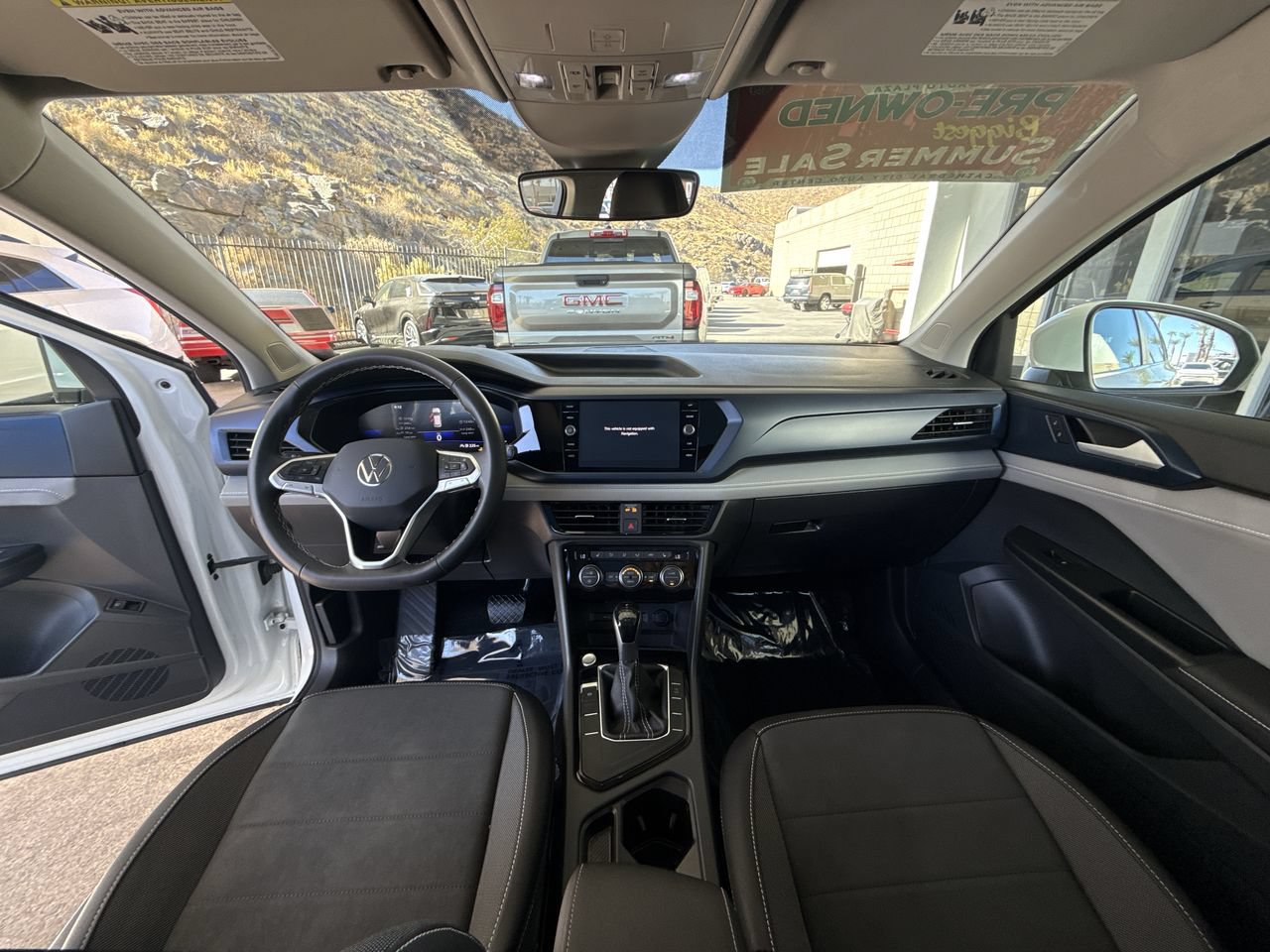 Used 2024 Volkswagen Taos SE w/ Panoramic Sunroof Package FWD image 20