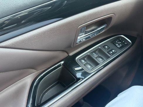 Used 2018 Mitsubishi Outlander SEL AWD/4WD image 37