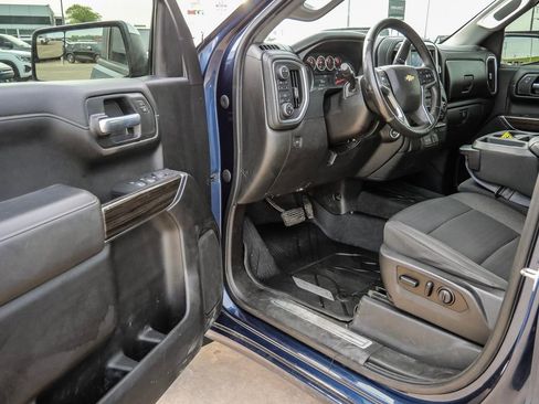 Used 2021 Chevrolet Silverado 1500 LT w/ Z71 Off-Road Package image 25