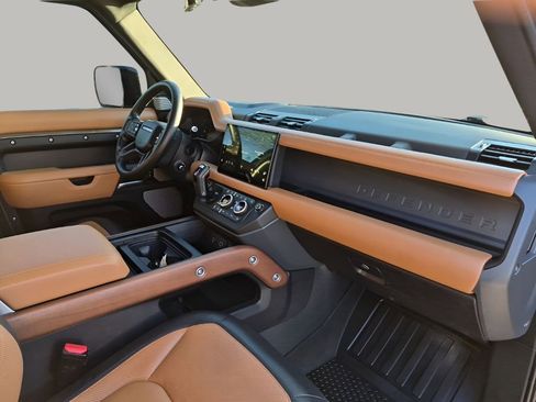 Used 2024 Land Rover Defender 130 X image 14
