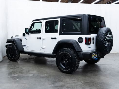 Used 2023 Jeep Wrangler Unlimited AWD/4WD image 4