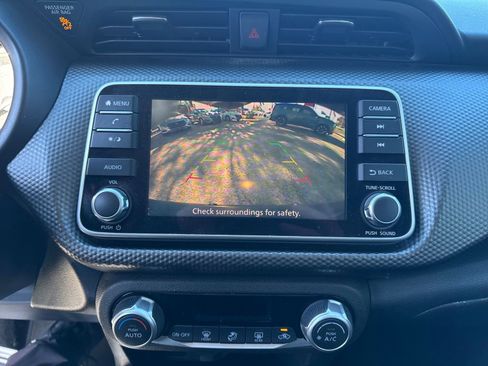 Used 2020 Nissan Kicks SV image 22