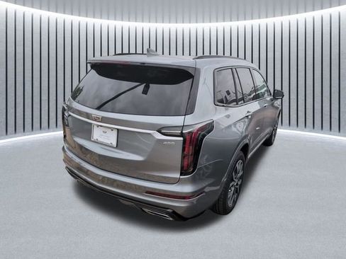 Certified 2023 Cadillac XT6 Sport w/ Platinum Package AWD/4WD image 5