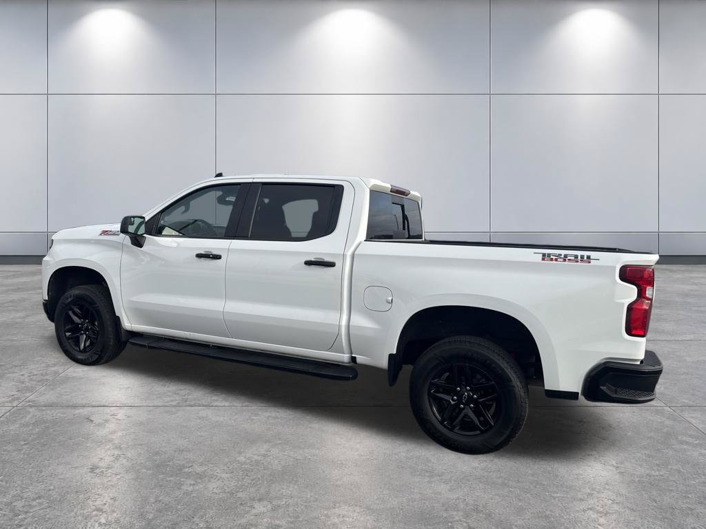Used 2022 Chevrolet Silverado 1500 LT Trail Boss w/ Convenience Package II AWD/4WD image 8