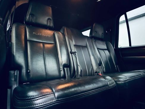 Used 2015 Ford Expedition EL Platinum image 8