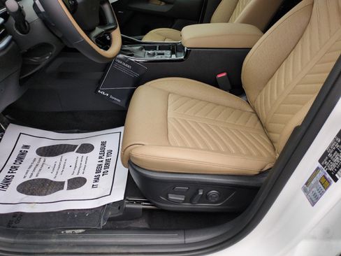 New 2026 Kia Sorento SX Prestige w/ Olive Brown Leather Package AWD/4WD image 17