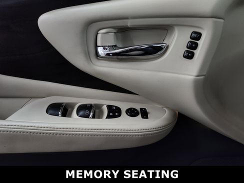 Used 2021 Nissan Murano Platinum w/ Cargo Package image 17