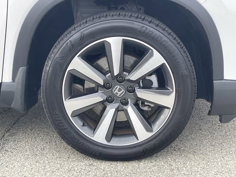 Used 2025 Honda Pilot Elite image 9