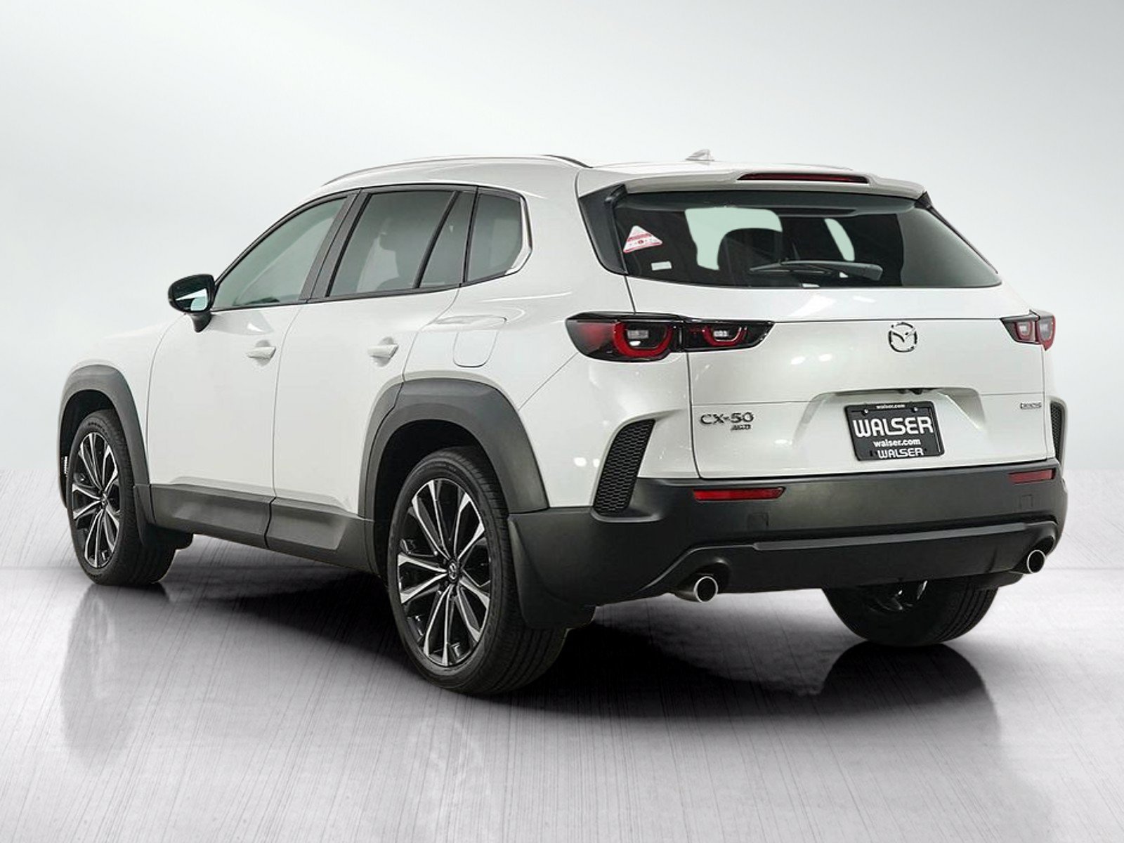 Used 2024 MAZDA CX-50 AWD 2.5 S w/ Premium Plus Pkg image 3