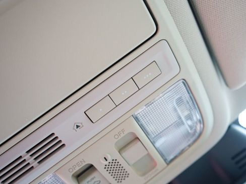 Used 2017 Honda Accord Touring image 27