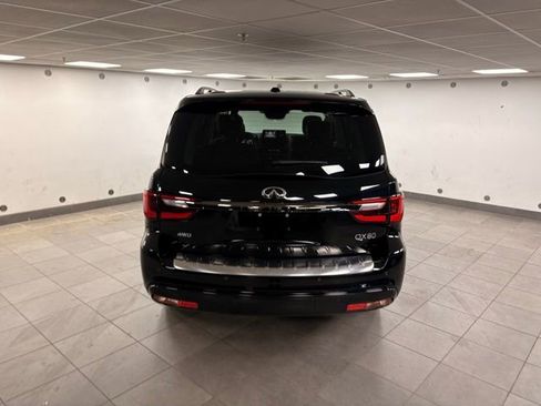 Used 2023 INFINITI QX80 Premium Select w/ Cargo Package AWD/4WD image 4