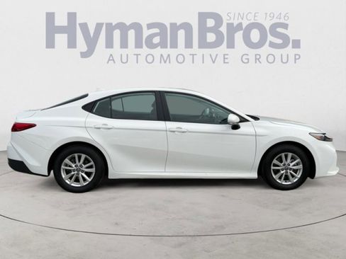 Used 2025 Toyota Camry LE FWD image 2