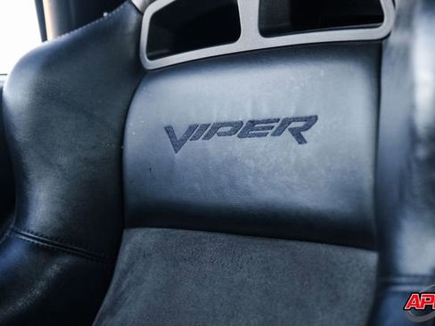 Used 2004 Dodge Viper SRT-10 image 27