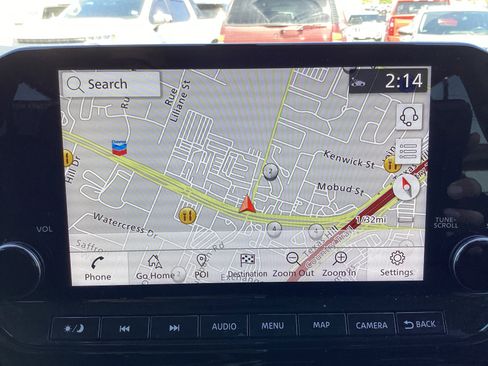 Used 2025 Nissan Pathfinder SL image 5