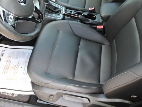 Used 2016 Volkswagen Golf SE FWD image 20