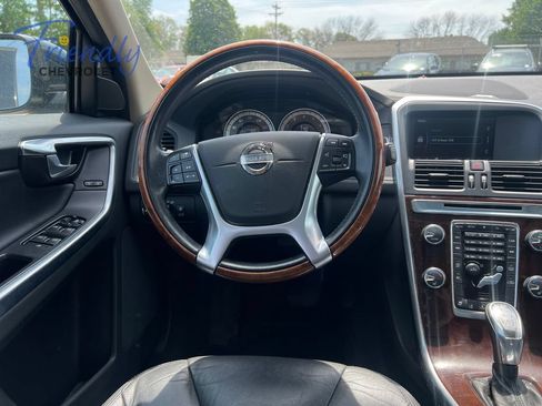 Used 2013 Volvo XC60 3.2 AWD/4WD image 26