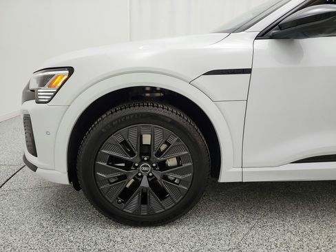 Used 2024 Audi Q8 e-tron Prestige w/ Prestige Package AWD/4WD image 17