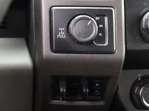 Used 2022 Ford F250 XL w/ STX Appearance Package image 32