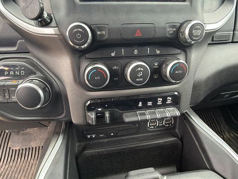 Used 2019 RAM 1500 Big Horn image 32