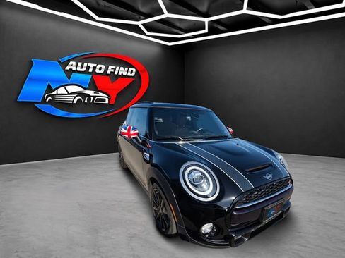 Used 2019 MINI Cooper S FWD image 2