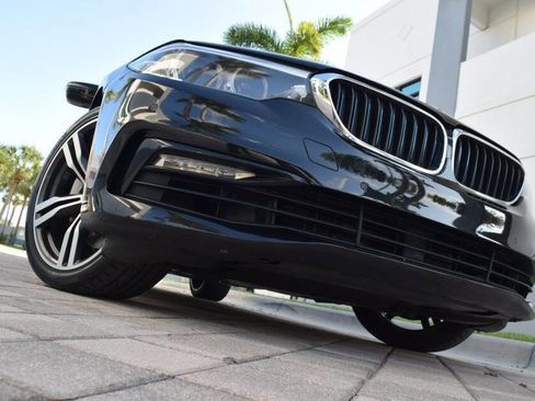 Used 2018 BMW 530e w/ Premium Package 2 RWD image 13