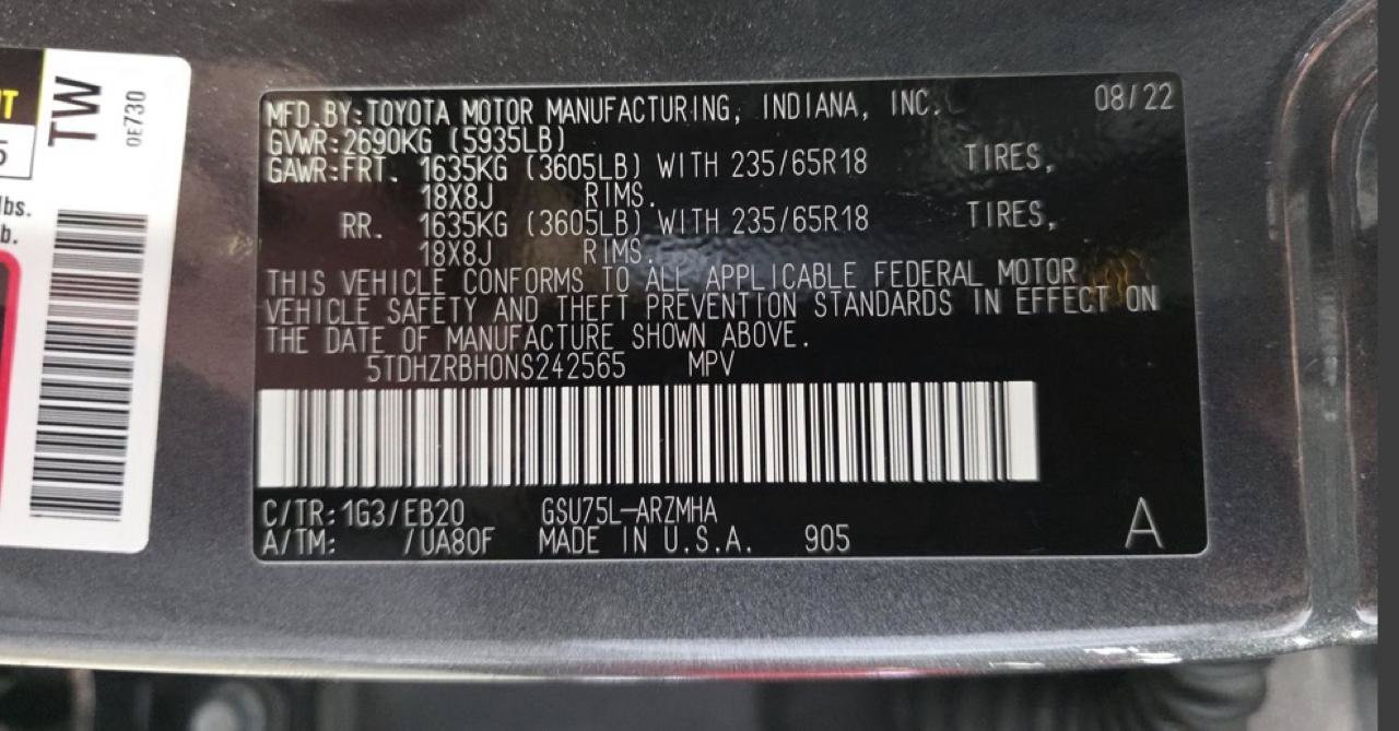Used 2022 Toyota Highlander XLE AWD/4WD image 7