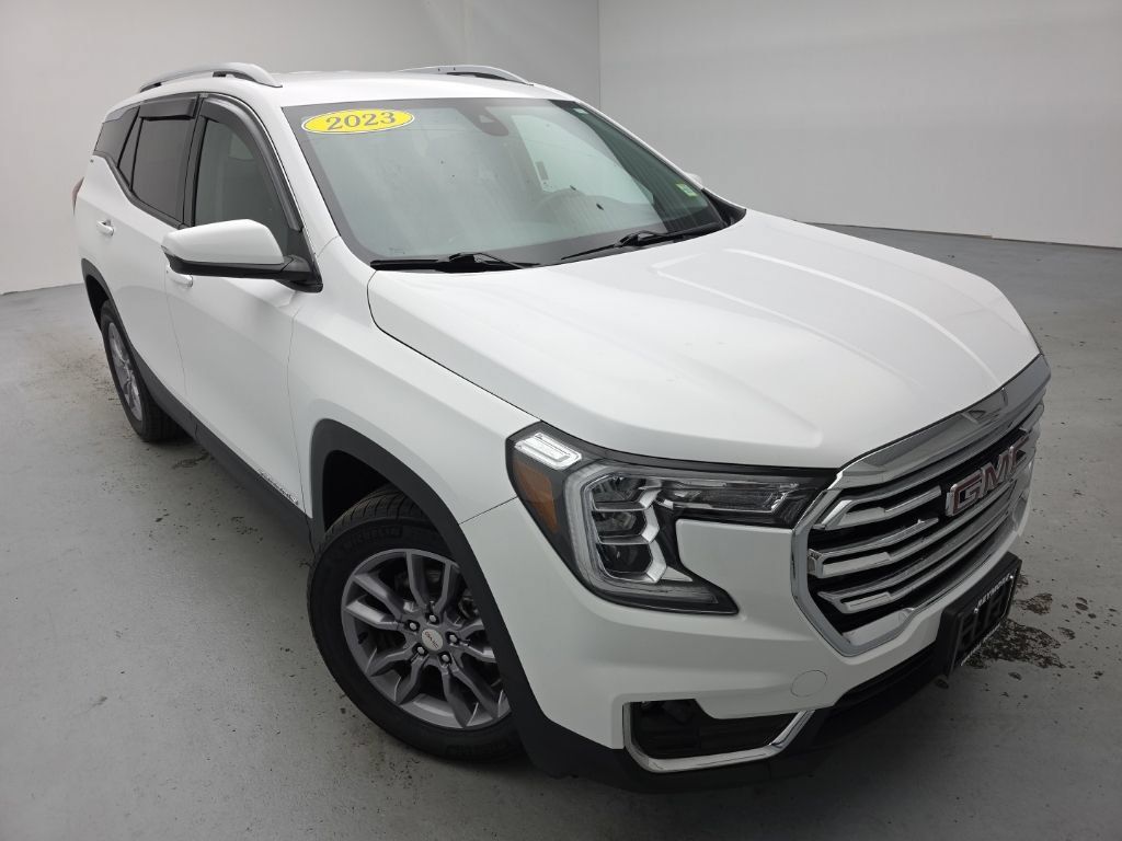 Used 2023 GMC Terrain SLT AWD/4WD image 3