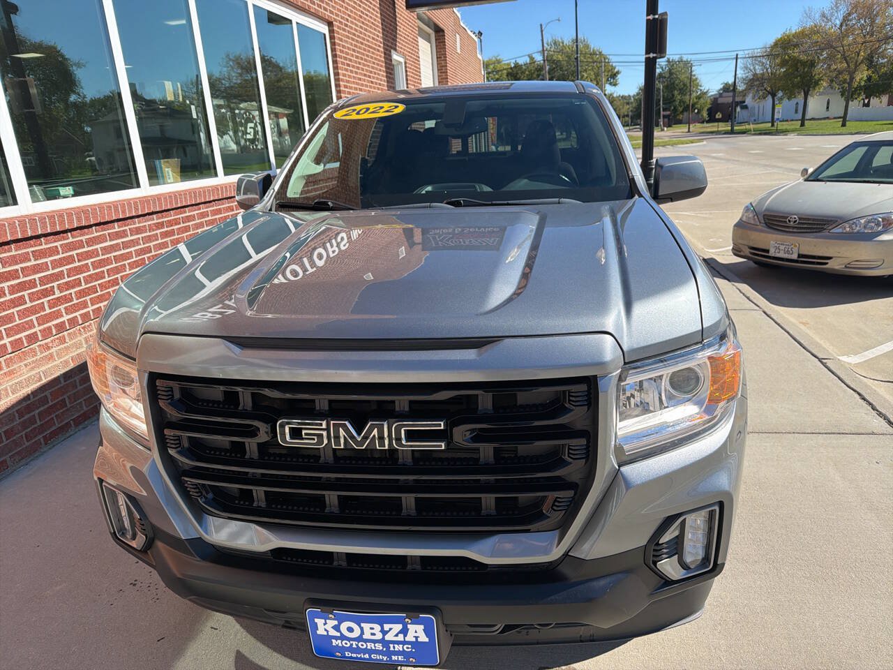 Used 2022 GMC Canyon Elevation w/ Trailering Package AWD/4WD image 5