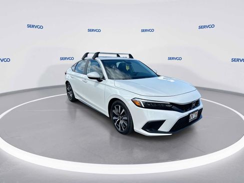 Used 2024 Honda Civic EX-L image 2