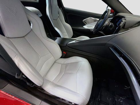 Used 2024 Chevrolet Corvette Stingray Preferred Conv RWD image 13