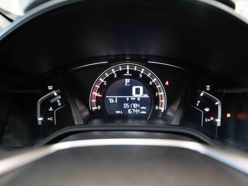 Used 2018 Honda CR-V LX image 16