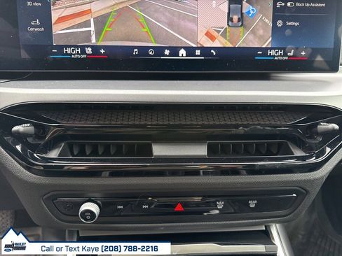 Used 2025 BMW 230i xDrive Coupe w/ Premium Package image 22