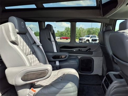 New 2025 GMC Savana 2500 w/ Driver Convenience Package image 28
